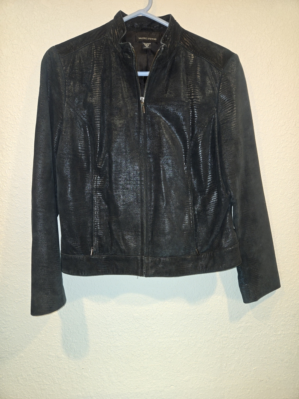 Valerie Stevens Black 100% Leather Zip-Front Jacket
